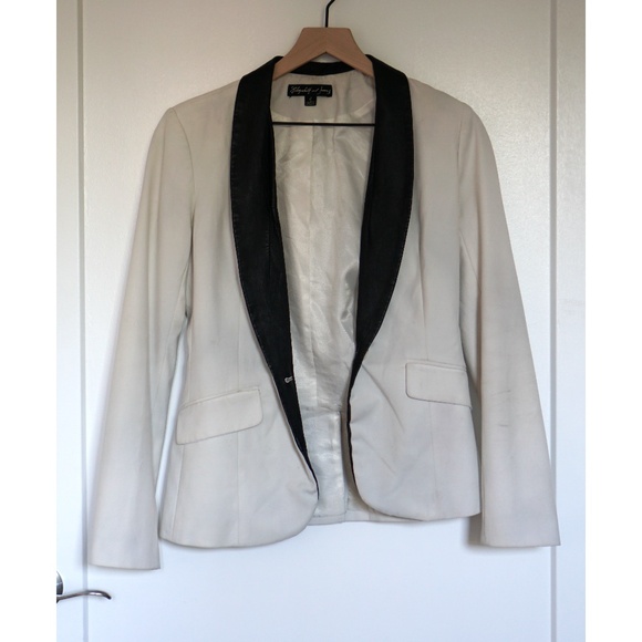 Light grey/off-white Elizabeth and James tuxedo jacket with leather lapel (2/XS) - Picture 1 of 5